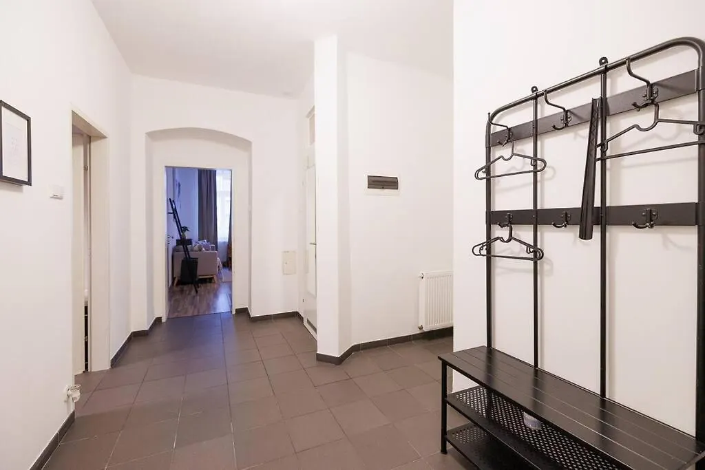 Stylish Haven-Near Brunnenmarkt Vienna 0*,  Austria