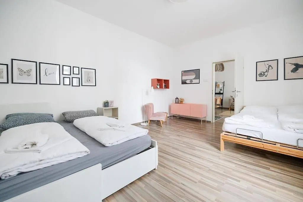 Apartment Stylish Haven-Near Brunnenmarkt Vienna